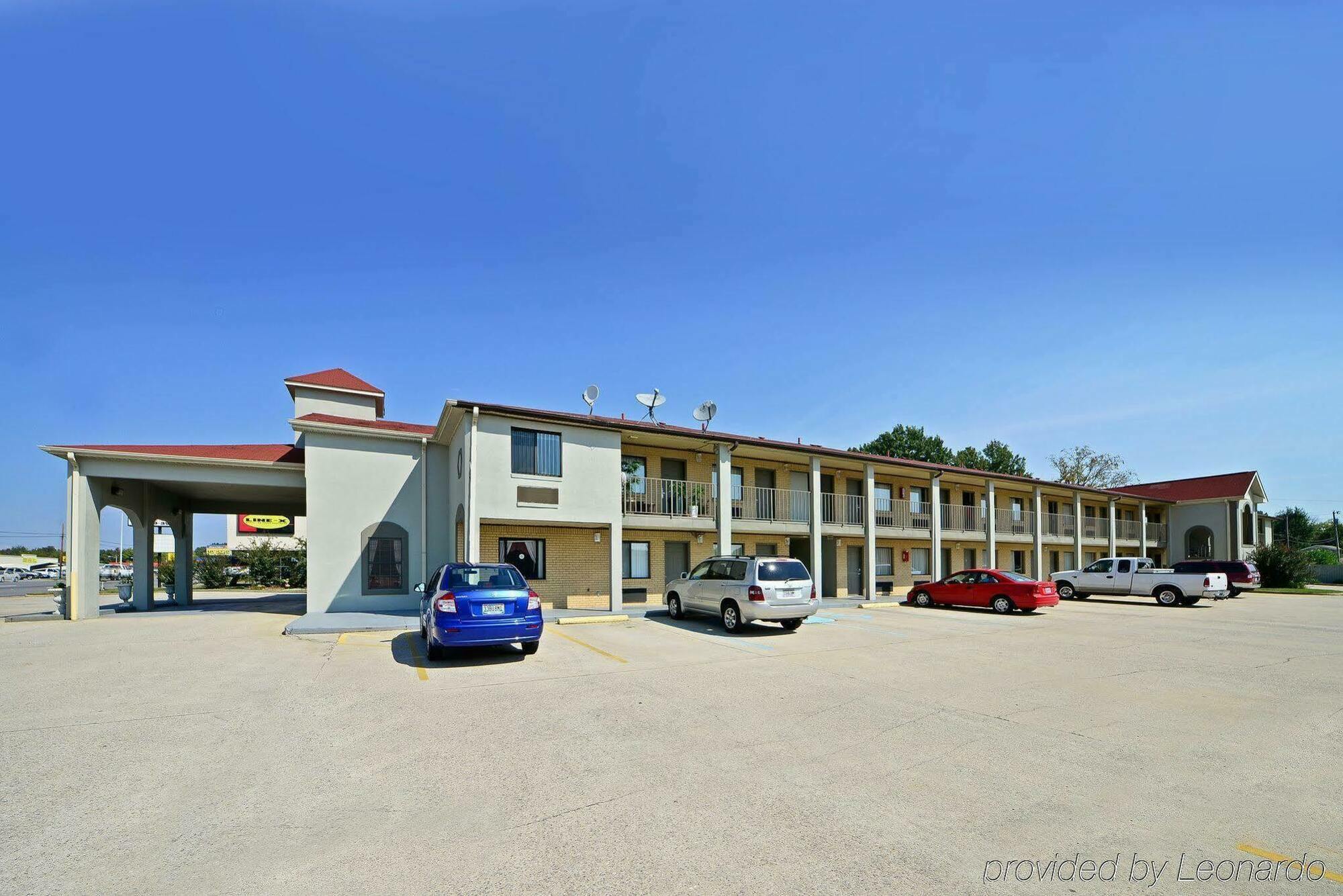 Red Roof Inn Muscle Shoals Exterior photo