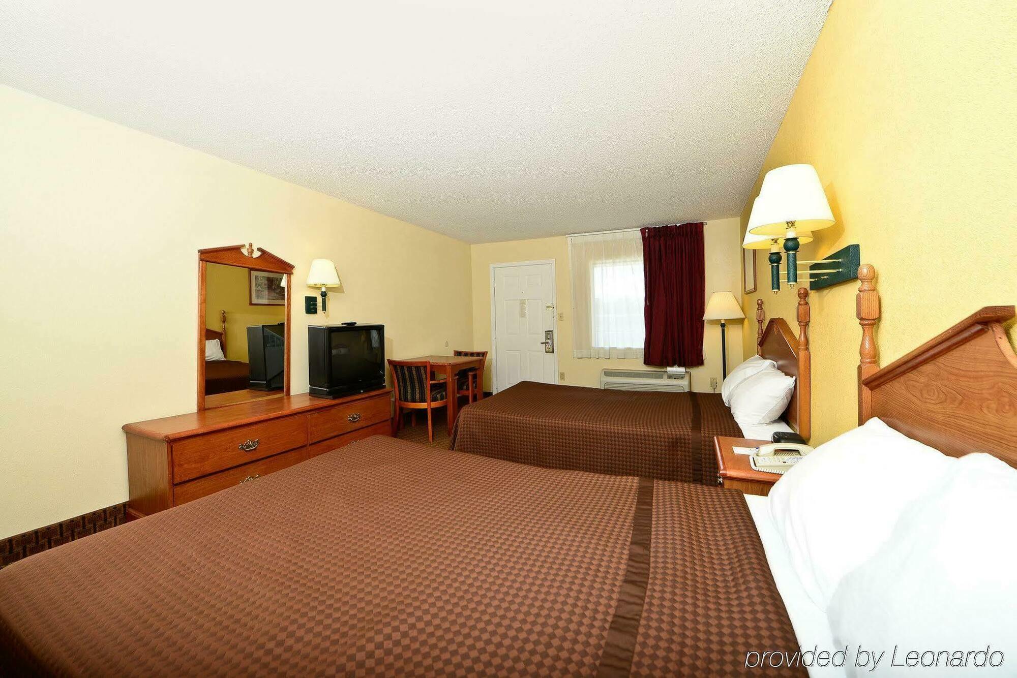 Red Roof Inn Muscle Shoals Exterior photo